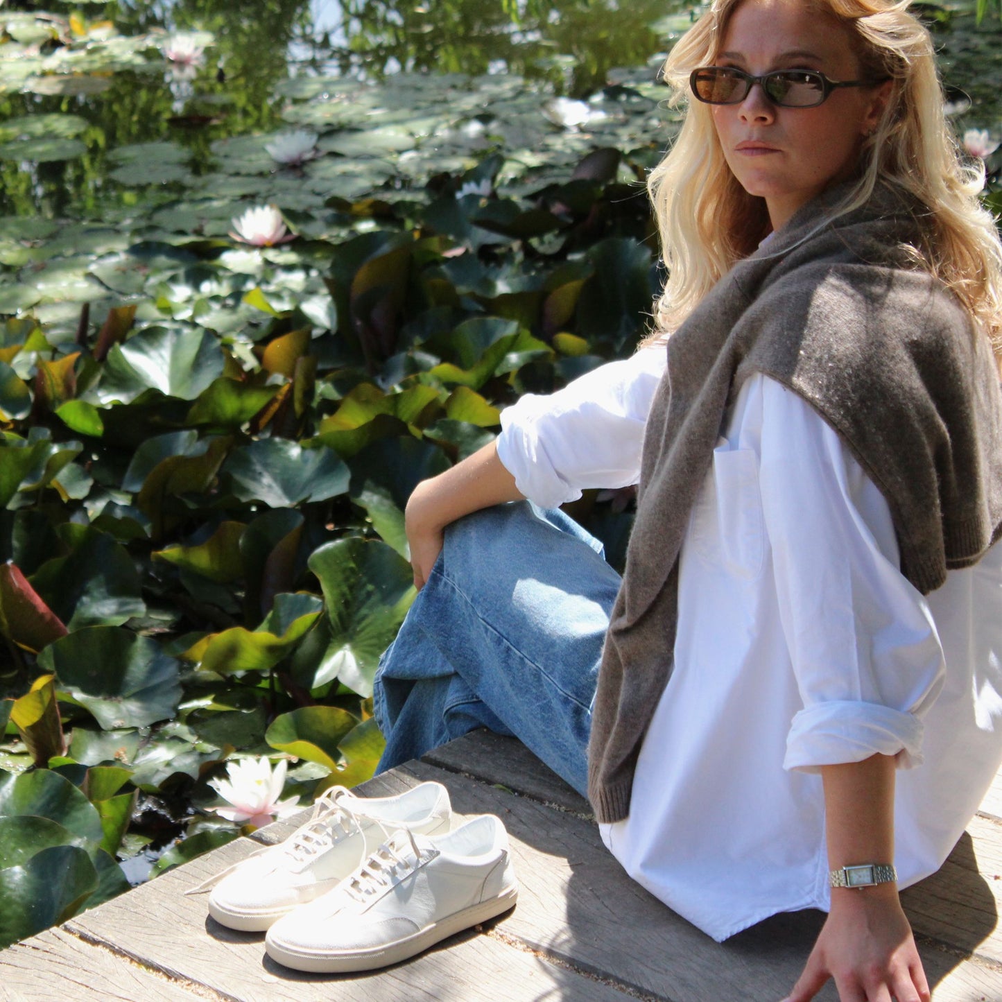 White Leather JOA barefoot